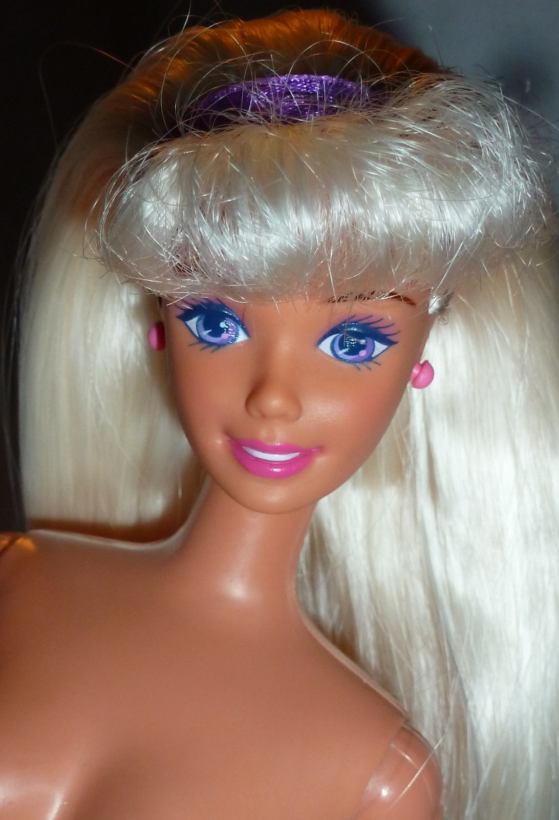 NUDE SLEEK PLATINUM BLONDE LAVENDER EYES SUPERSTAR BARBIE