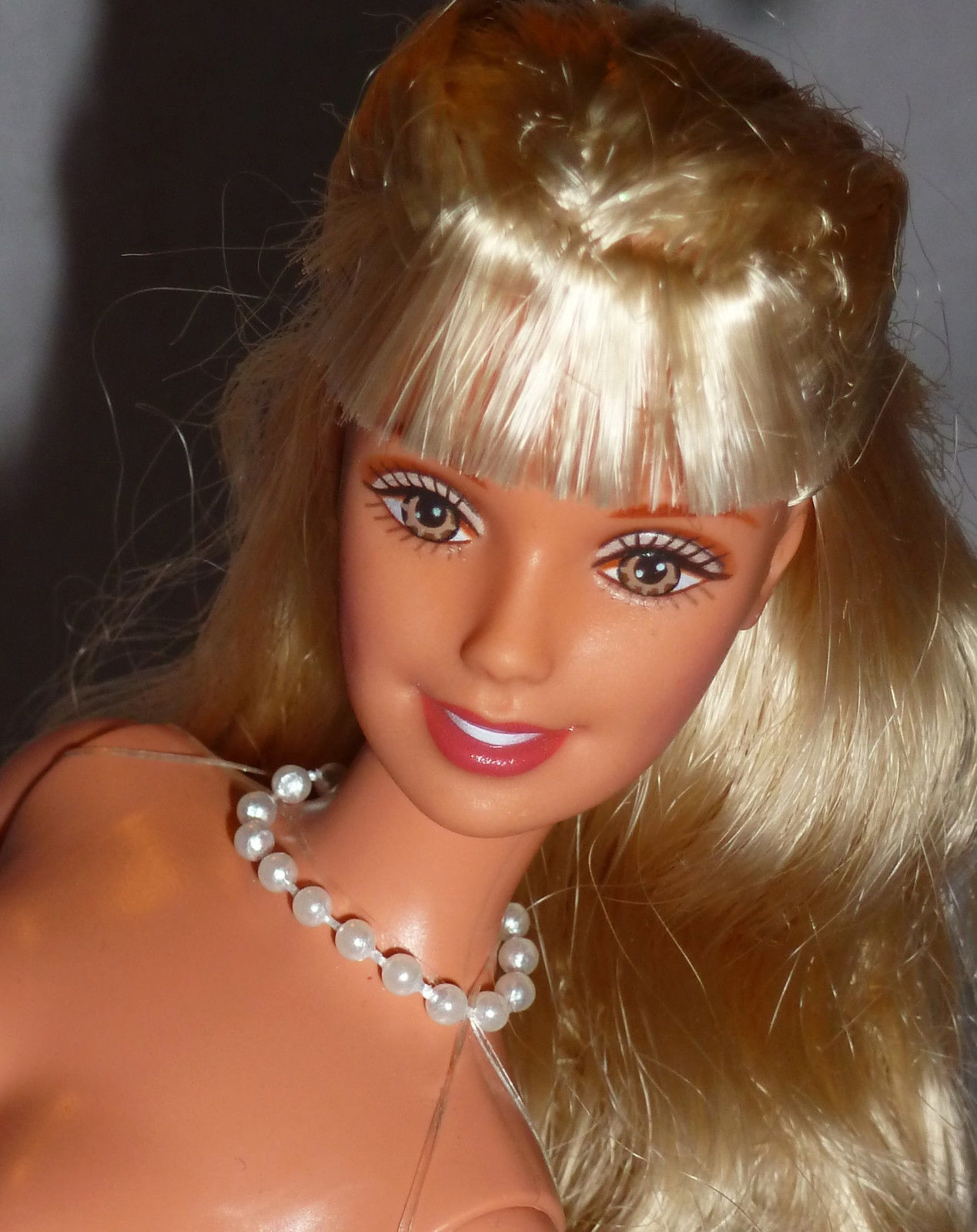NUDE GOLDEN BLONDE BROWN EYES BRIDE GENERATION BARBIE DOLL