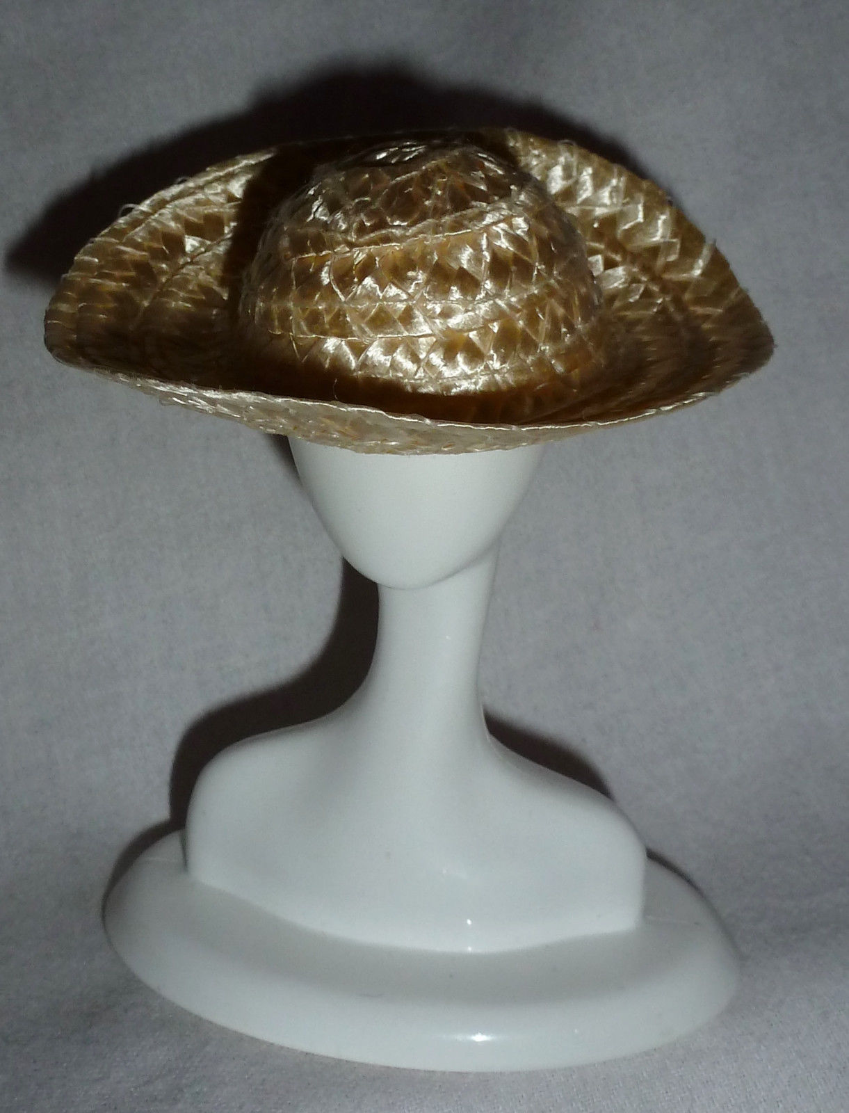 BARBIE DOLL PLAIN WOVEN STRAW HAT LITTLE DEBBIE HAT