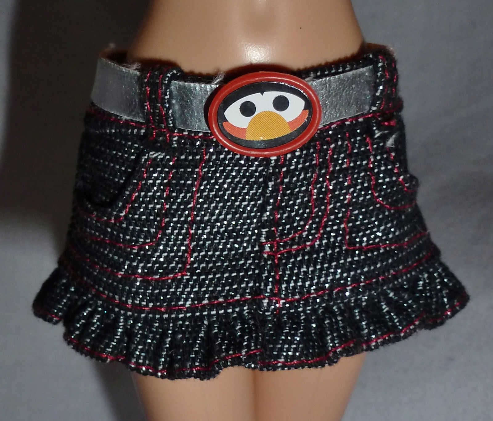 MATTEL BARBIE DOLL BLUE JEAN TMX ELMO BELTED MINI SKIRT ACCESSOR