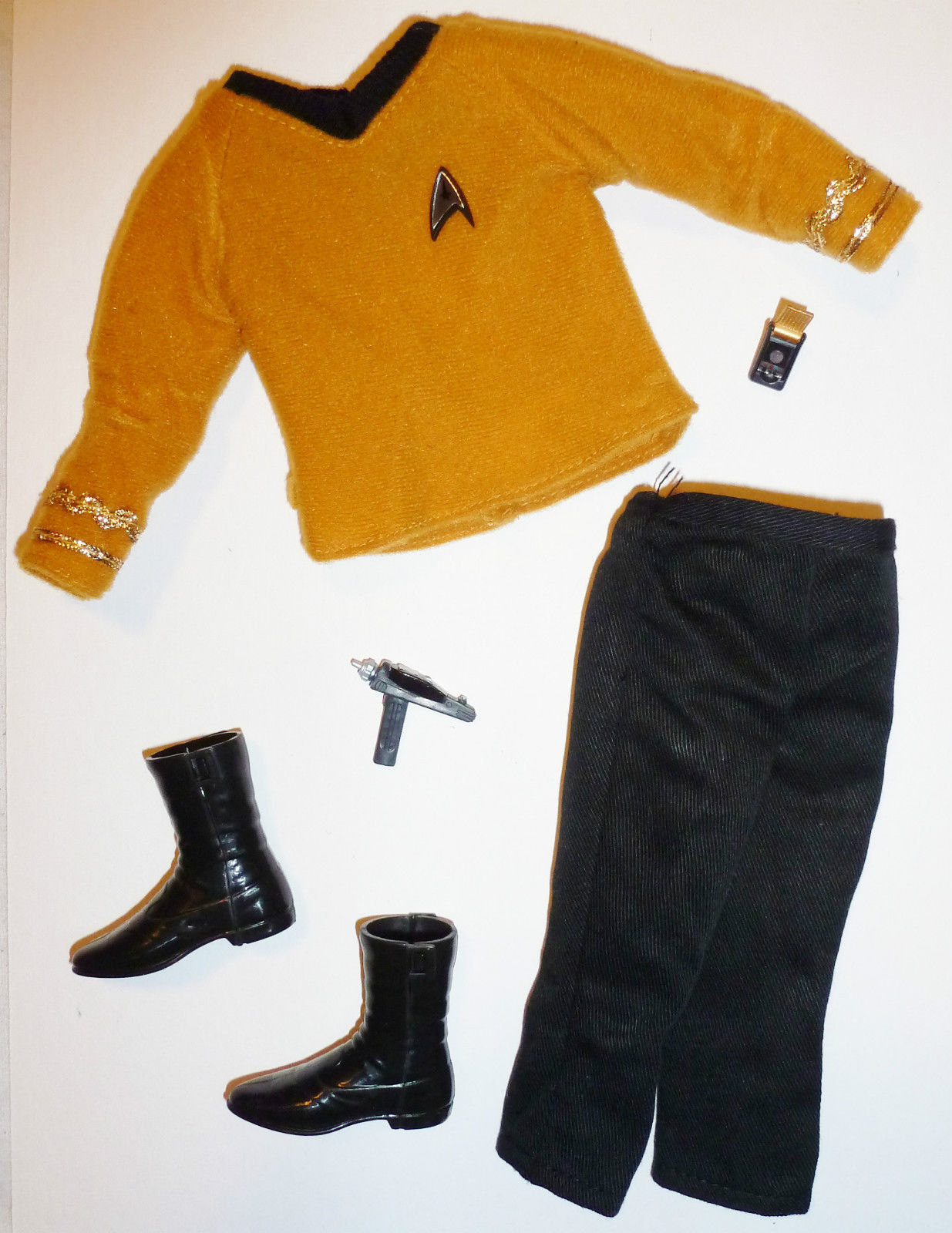 KEN DOLL MATTEL STAR TREK CAPTAIN KIRK STUN GUN ACCESSORIES